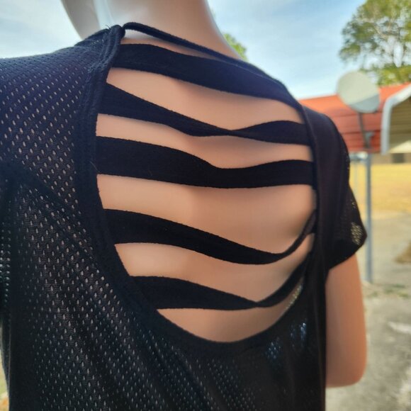 Lot of 2 Short Sleeve Mesh Workout Shirts Ladies Size LG (12-14) - Picture 2 of 7